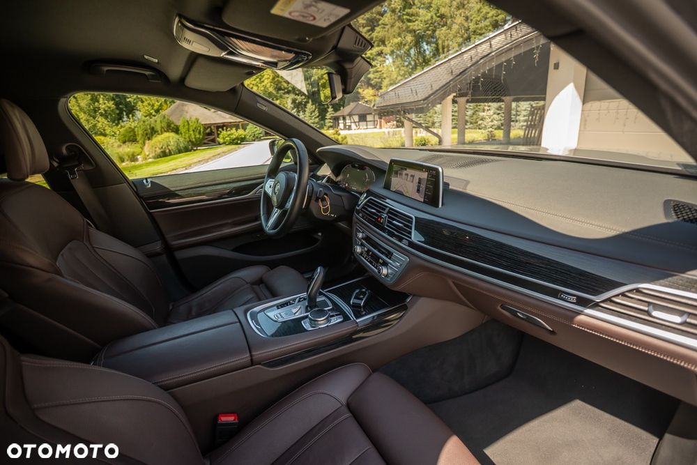 BMW Seria 7 - 23