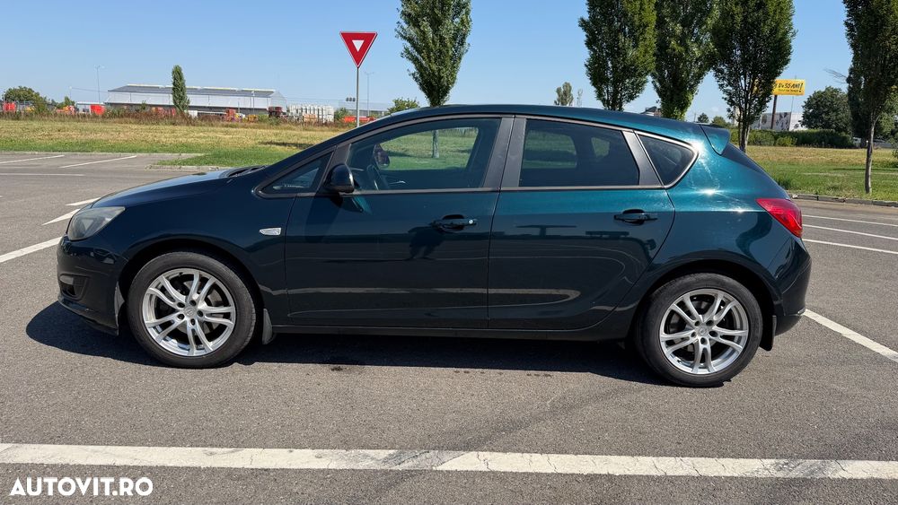 Opel Astra 2014 photo 5