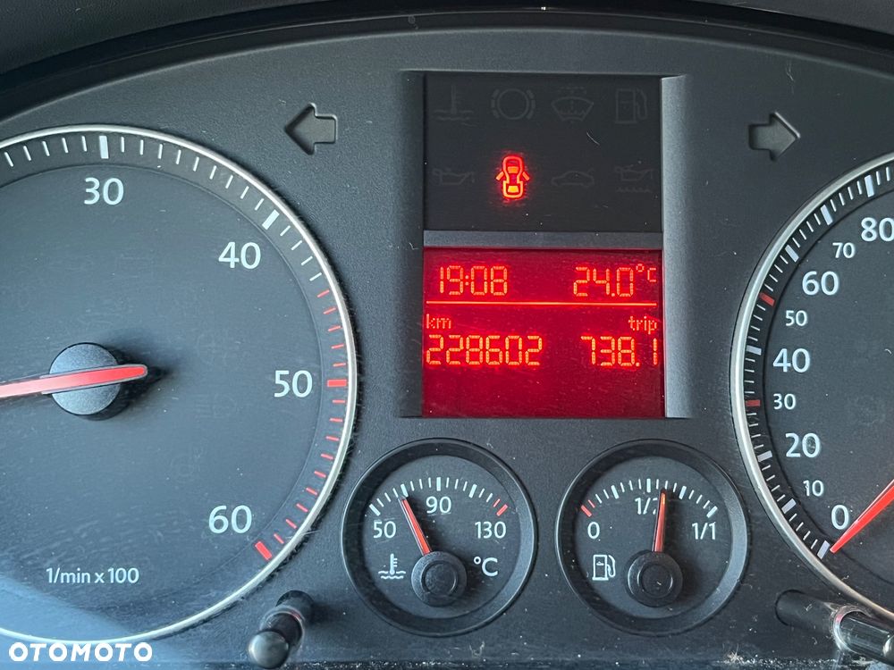 Volkswagen Caddy - 7