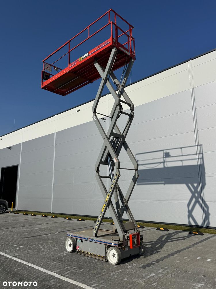 Skyjack SJ3 4620 - 13