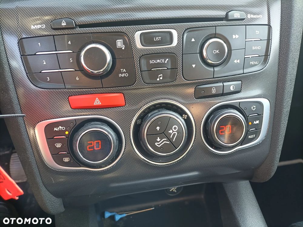 Citroën C4 1.6 HDi Attraction - 22