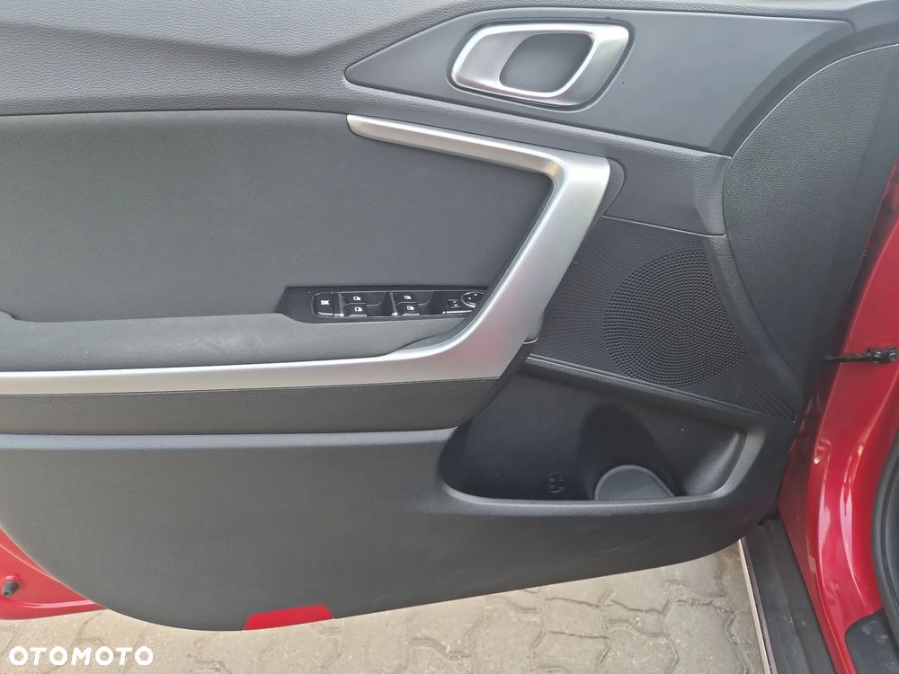 Kia XCeed 1.5 T-GDI M - 11