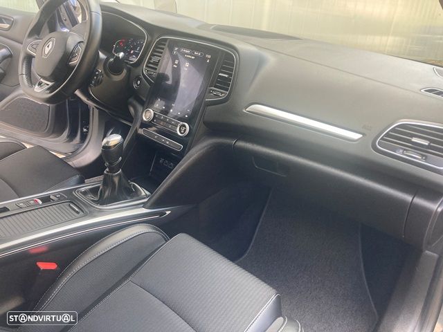 Renault Mégane Sport Tourer 1.5 Blue dCi Limited - 32