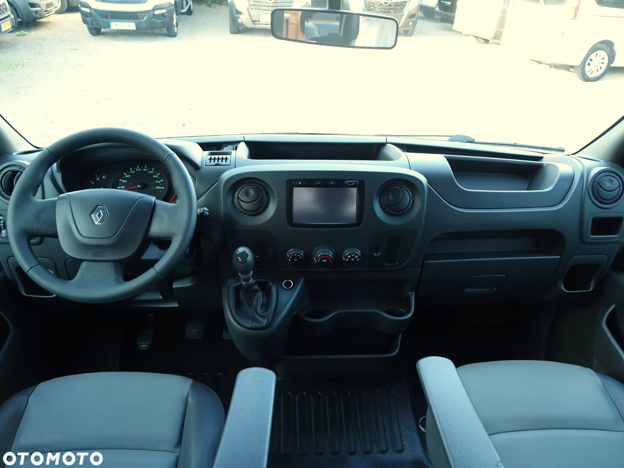 Renault Master 6-osobowy DOKA skrzynia NA BLIŹNIAKU - 11
