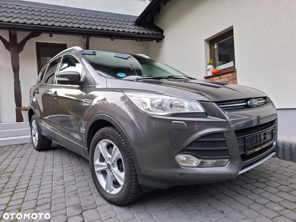 Ford Kuga 2.0 TDCi 2x4 Titanium - 26
