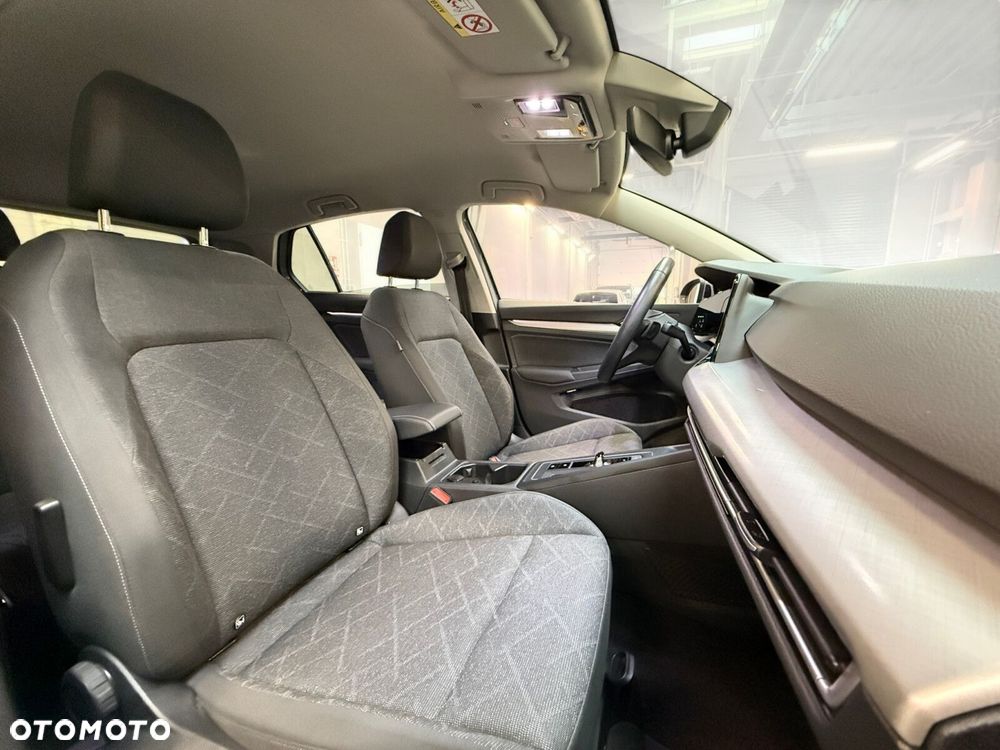 Volkswagen Golf - 23
