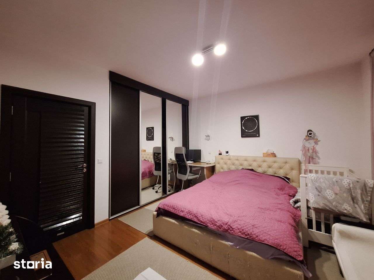 Apartament cu 3 camere, 78 mp, balcon, zona Stadionului — fotografia 3
