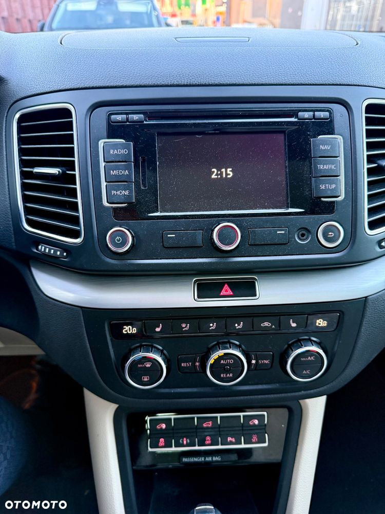 Volkswagen Sharan 2.0 TDI Highline DSG - 6