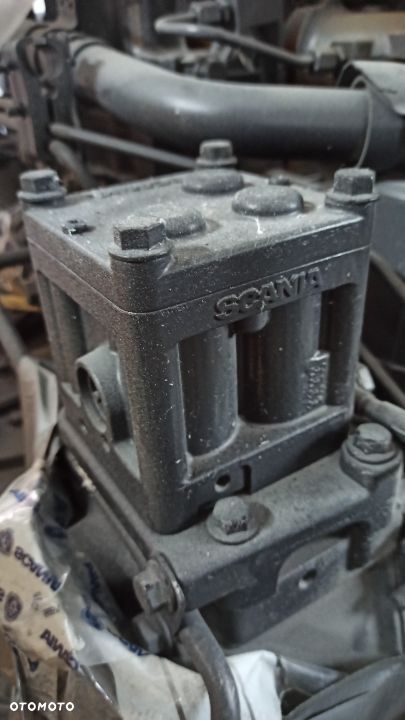 Oryginalny zawór EGR V107 Scania 2070038 - 2