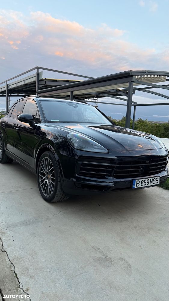 Porsche Cayenne E-Hybrid - 4