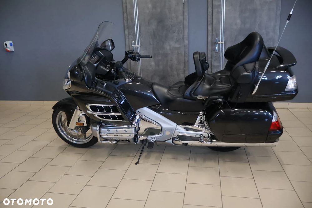 Honda GL - 6