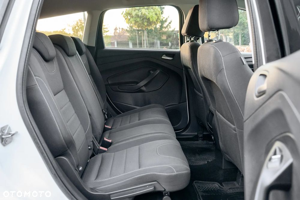 Ford Kuga 2.0 TDCi 4x4 Trend - 28