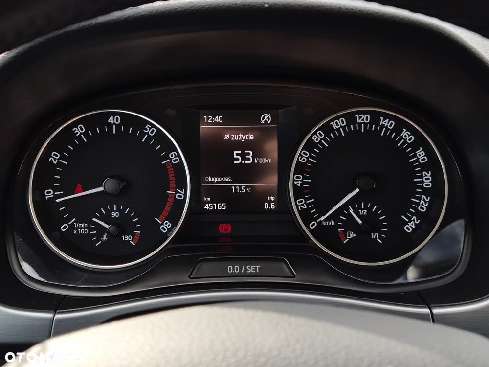 Skoda Fabia 1.0 Ambition - 27