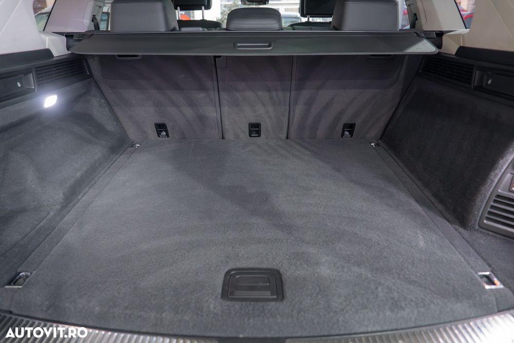 Volkswagen Touareg 3.0 V6 e-Hybrid 4Motion Aut. Elegance - 13