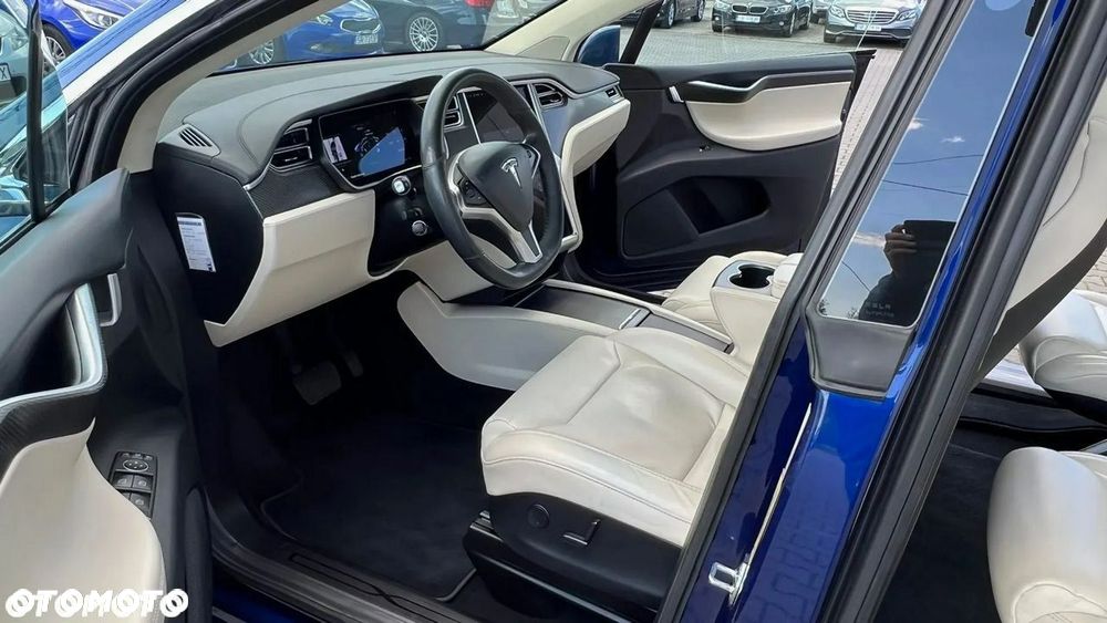 Tesla Model X Long Range Plus - 16