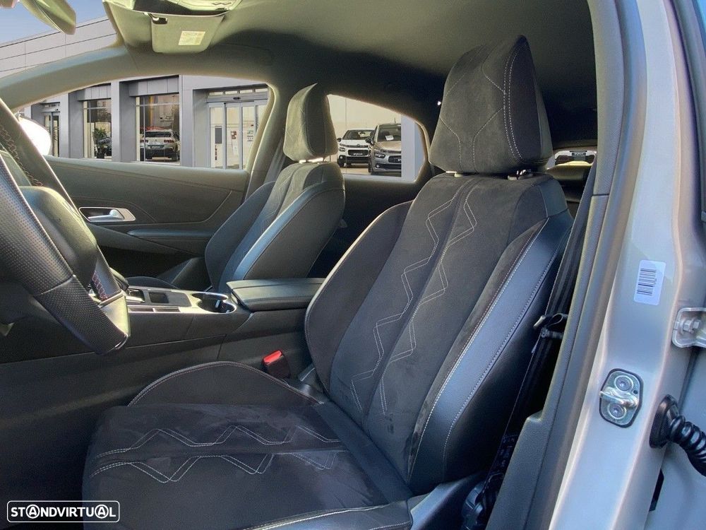 DS DS7 1.5 BlueHDi Performance Line EAT8 - 8