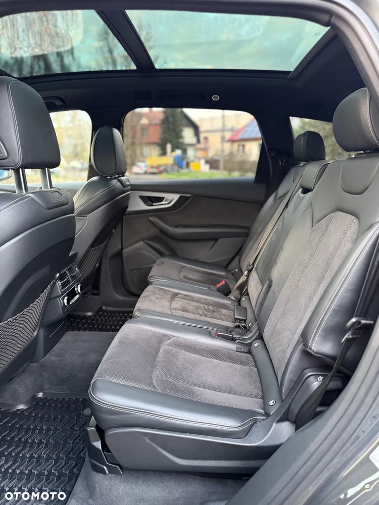 Audi Q7 - 18