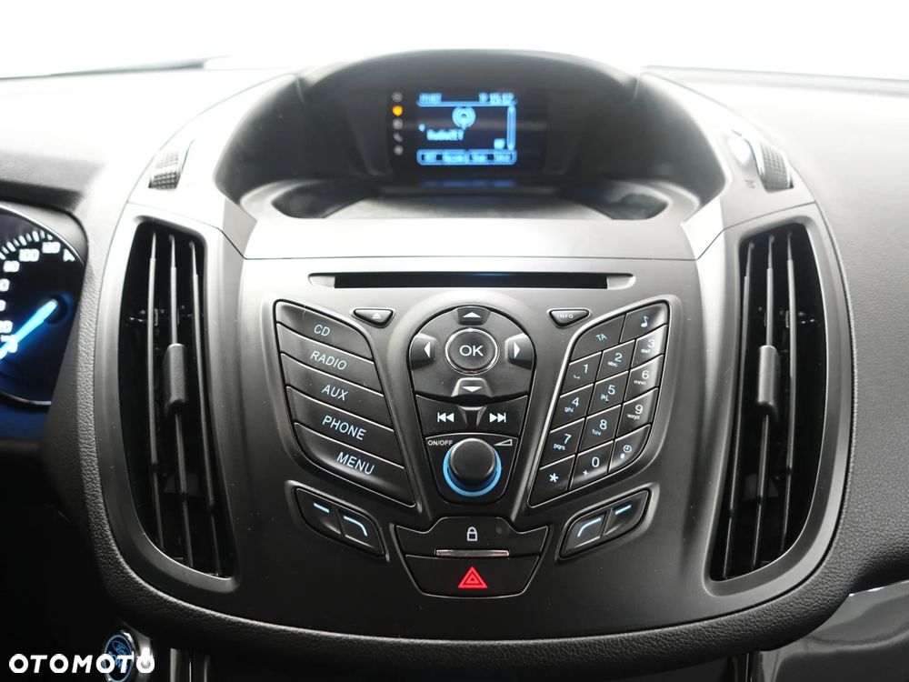 Ford Kuga 1.6 EcoBoost 2x4 Titanium - 30