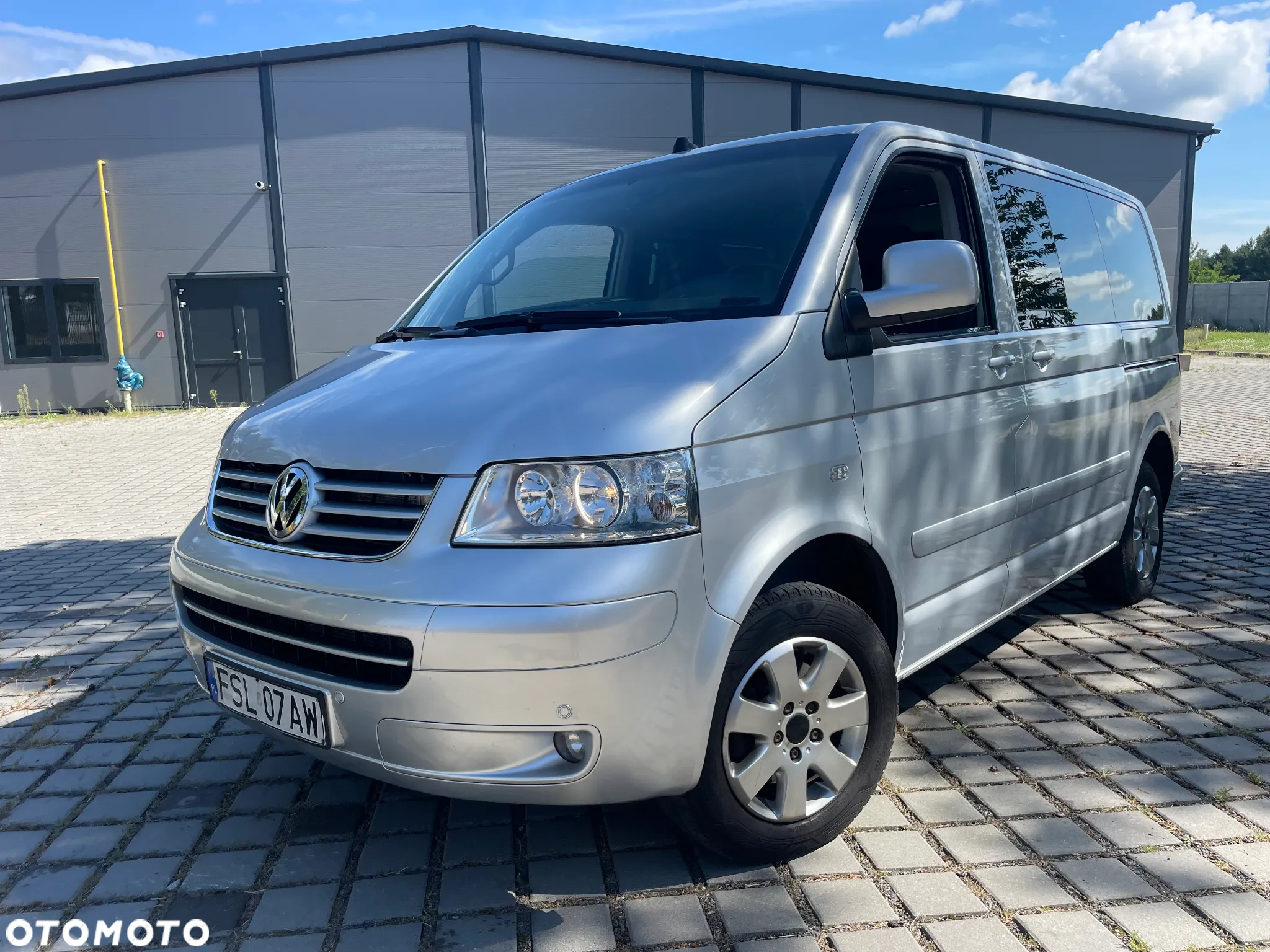 Volkswagen Multivan TDI L1 Comfortline 4Motion - 2