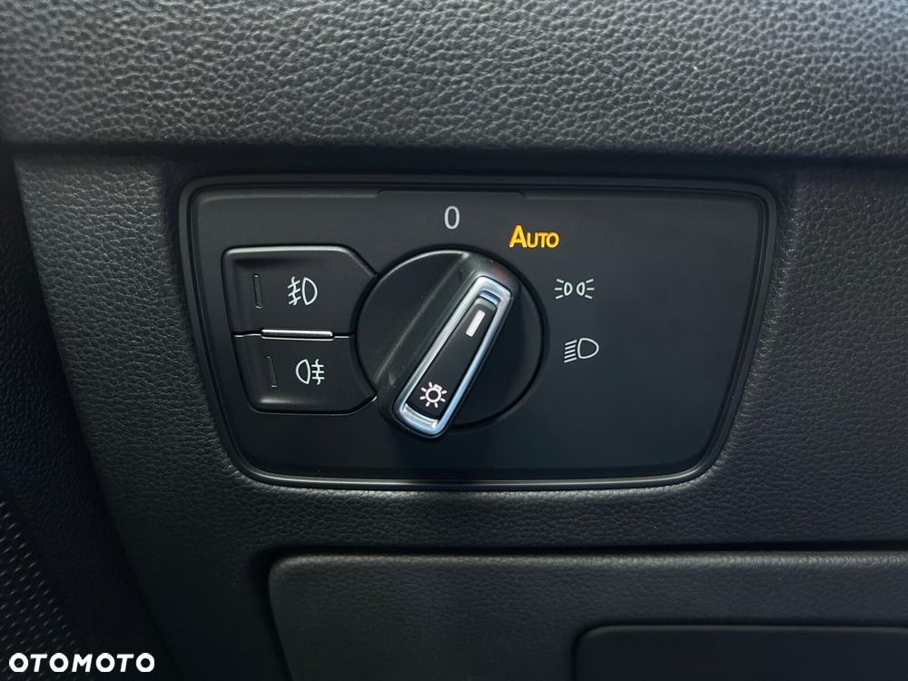 Volkswagen Passat Variant 1.5 TSI EVO Business DSG - 21
