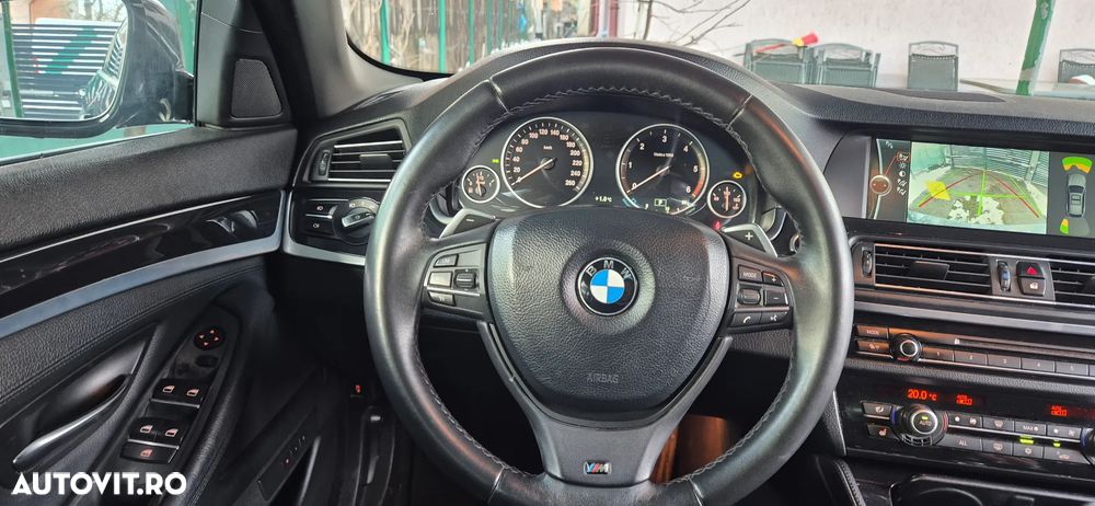 BMW Seria 5 520d - 24