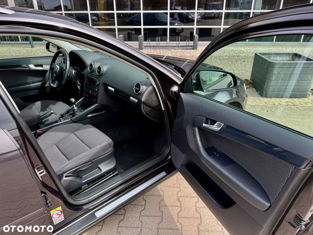 Audi A3 Sportback 2.0 TDI Ambiente - 7