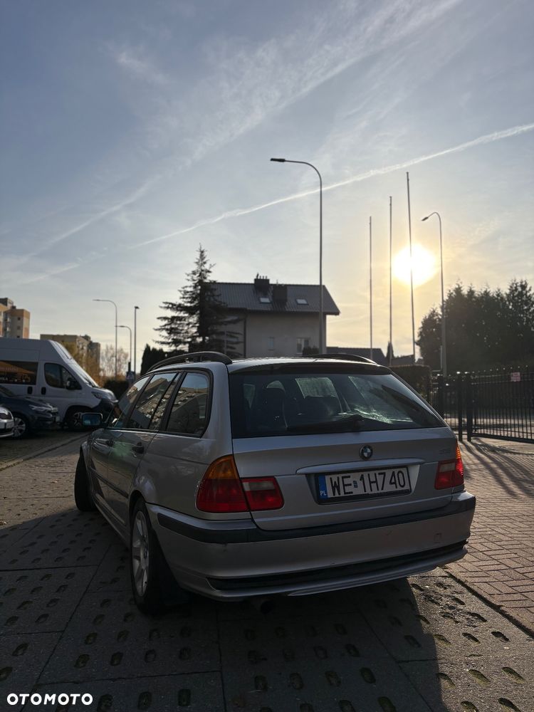 BMW Seria 3 316i - 4