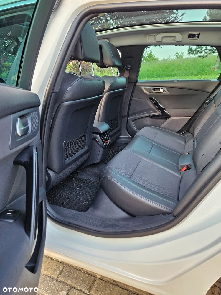 Peugeot 508 1.6 T Allure - 24