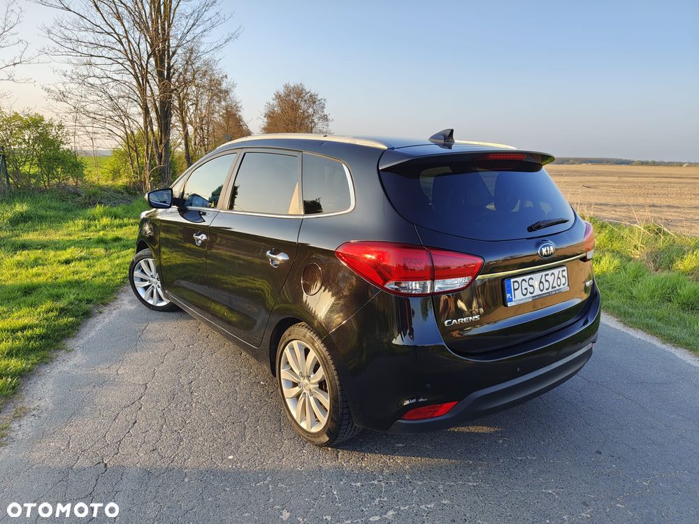 Kia Carens 1.7 CRDi L 7os - 3
