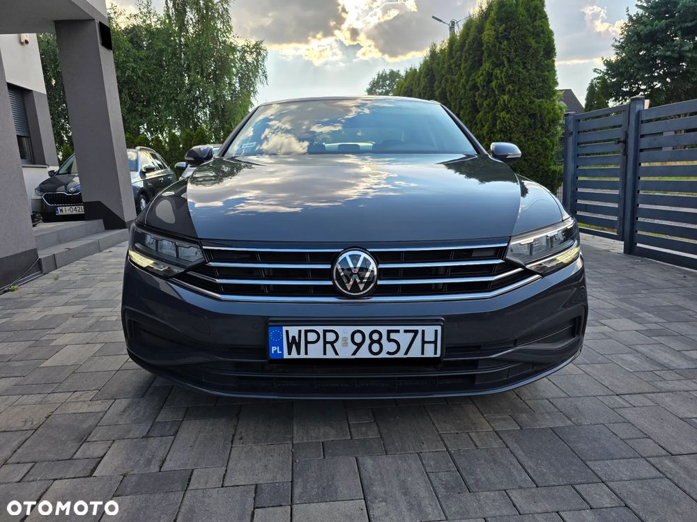 Volkswagen Passat 2.0 TDI EVO Essence - 3