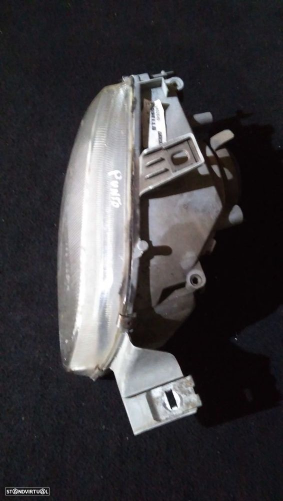 Ótica Dto Fiat Punto (176_) - 2