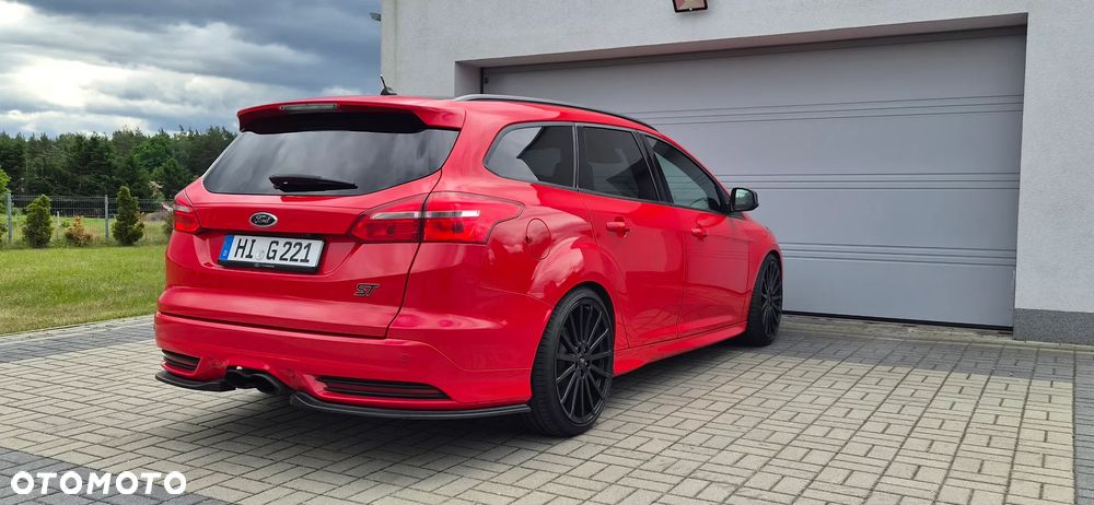 Ford Focus 2.0 EcoBoost ST mit Leder-Exclusiv-Paket - 8