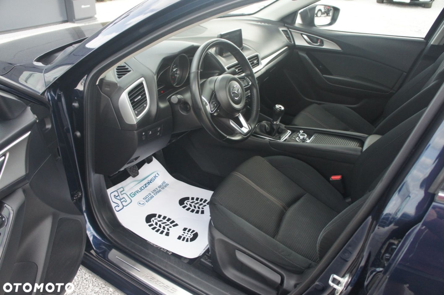 Mazda 3 - 10