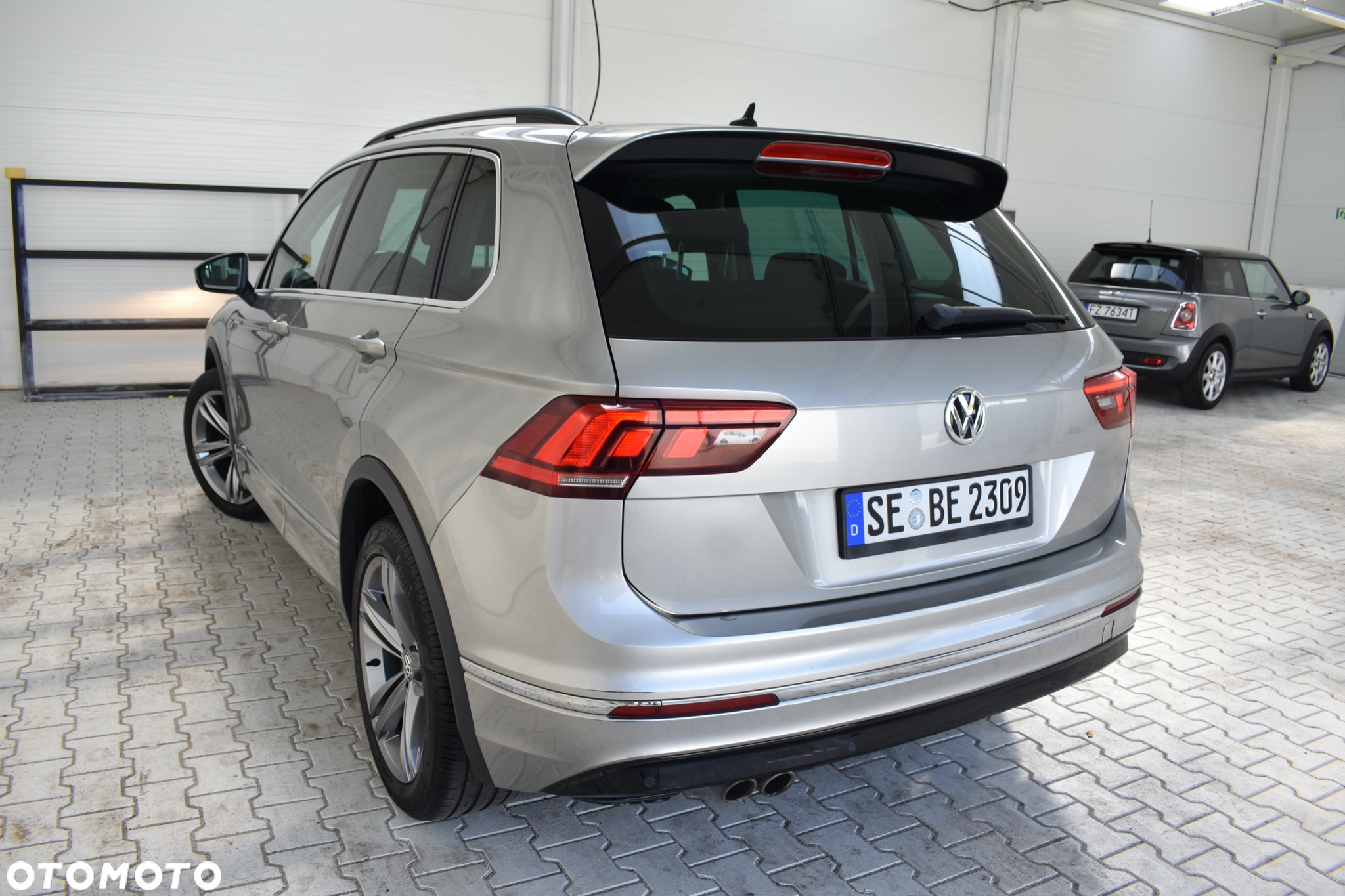 Volkswagen Tiguan 2.0 TDI SCR R-Line - 14