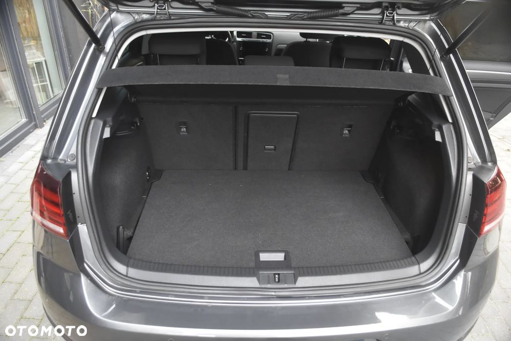 Volkswagen Golf - 20