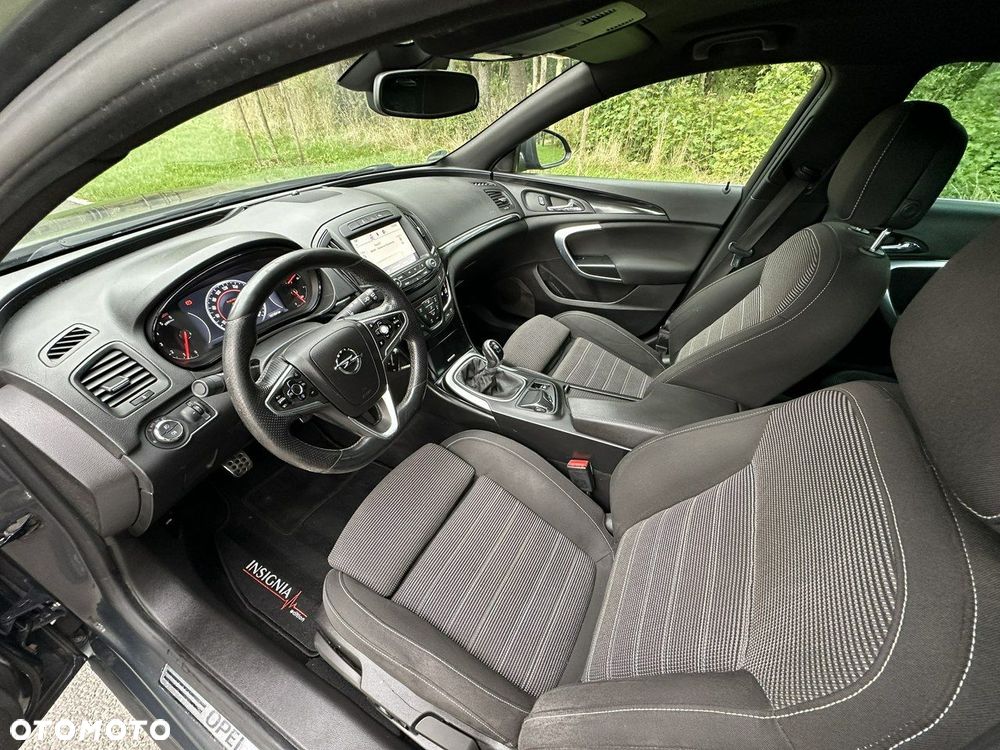 Opel Insignia - 19
