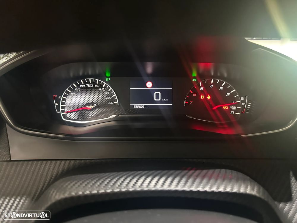 Peugeot 2008 1.2 PureTech Active - 10