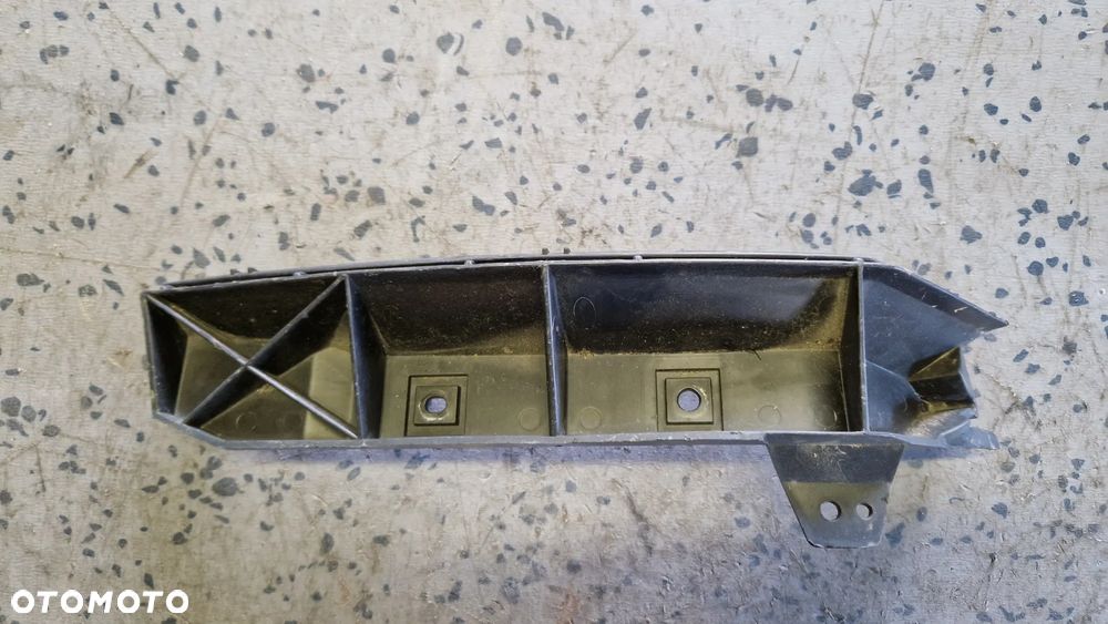 VOLVO S40 II 04-07 ŚLIZG ZDERZAKA PRAWY TYŁ 30655999 - 1