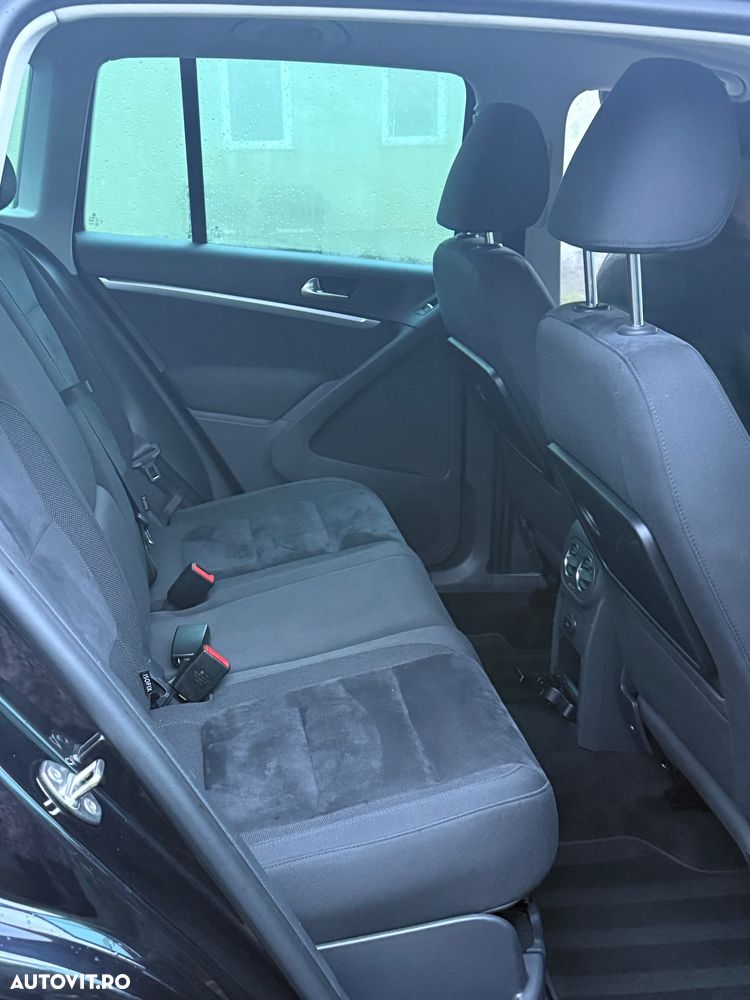 Volkswagen Tiguan 2.0 TDI 4Motion DSG Track & Style - 4