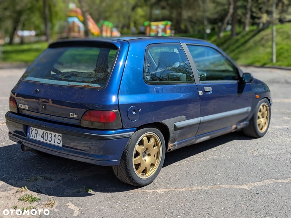 Renault Clio - 6