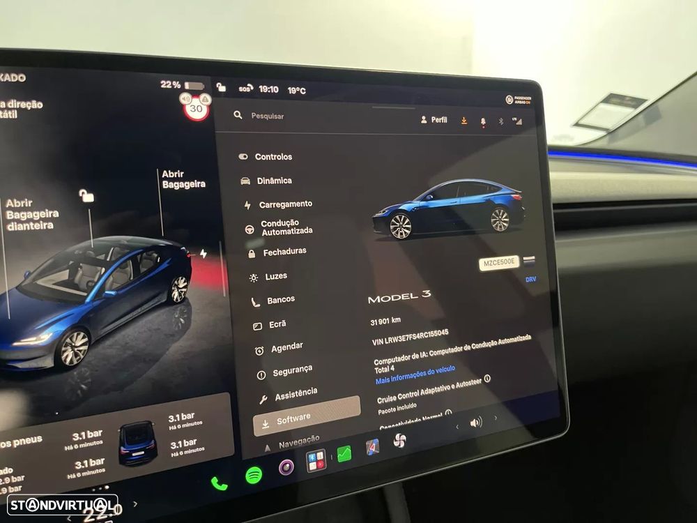 Tesla Model 3 - 32