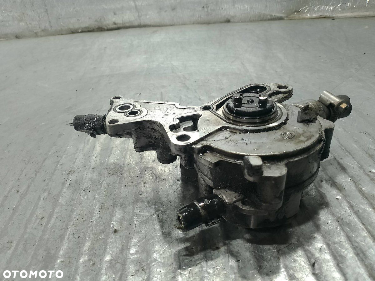 POMPA VACUM VW GOLF IV 038145209A 1.9 TDI - 5