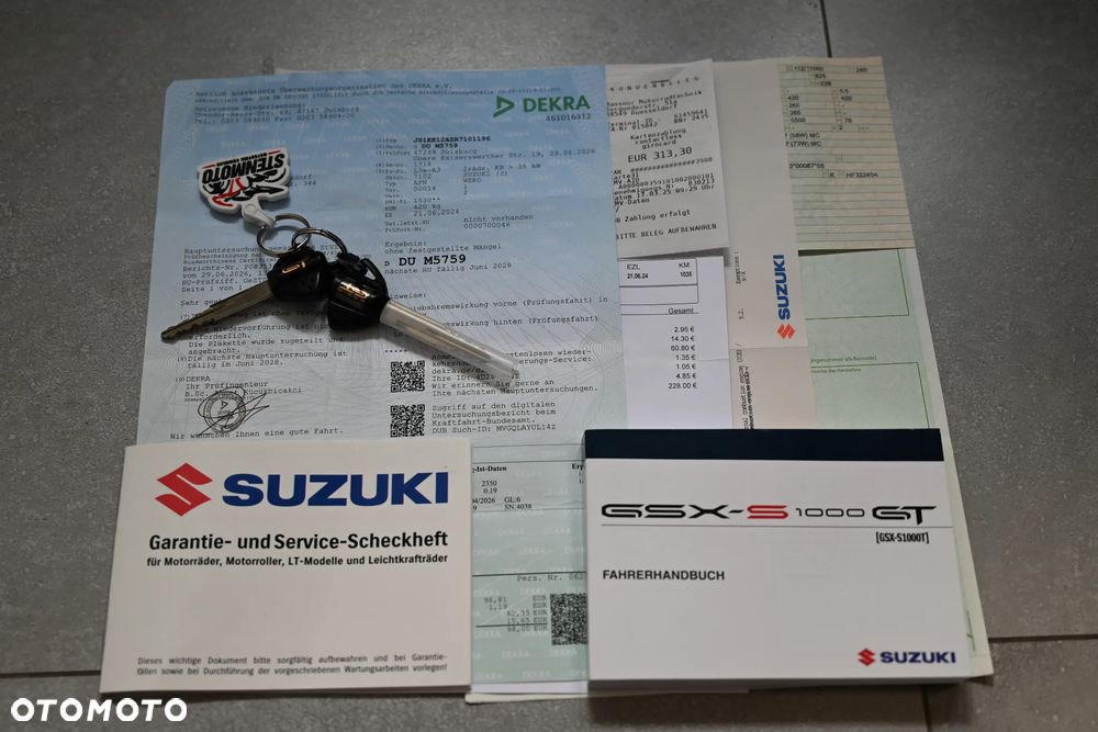 Suzuki GSX 1000 - 18