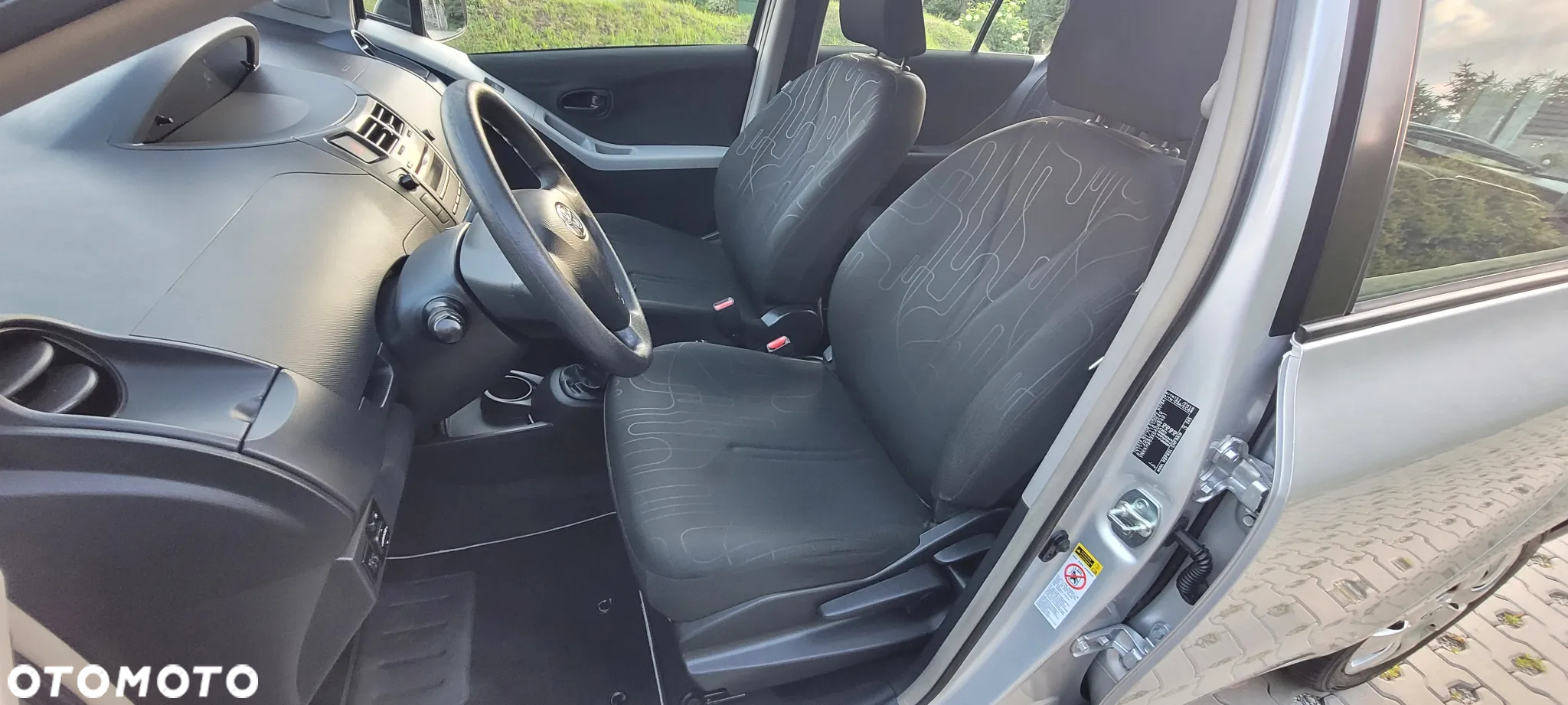 Toyota Yaris 1.33 Luna - 17