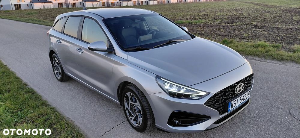 Hyundai i30 1.5 T-GDI 48V-Hybrid Advantage - 4