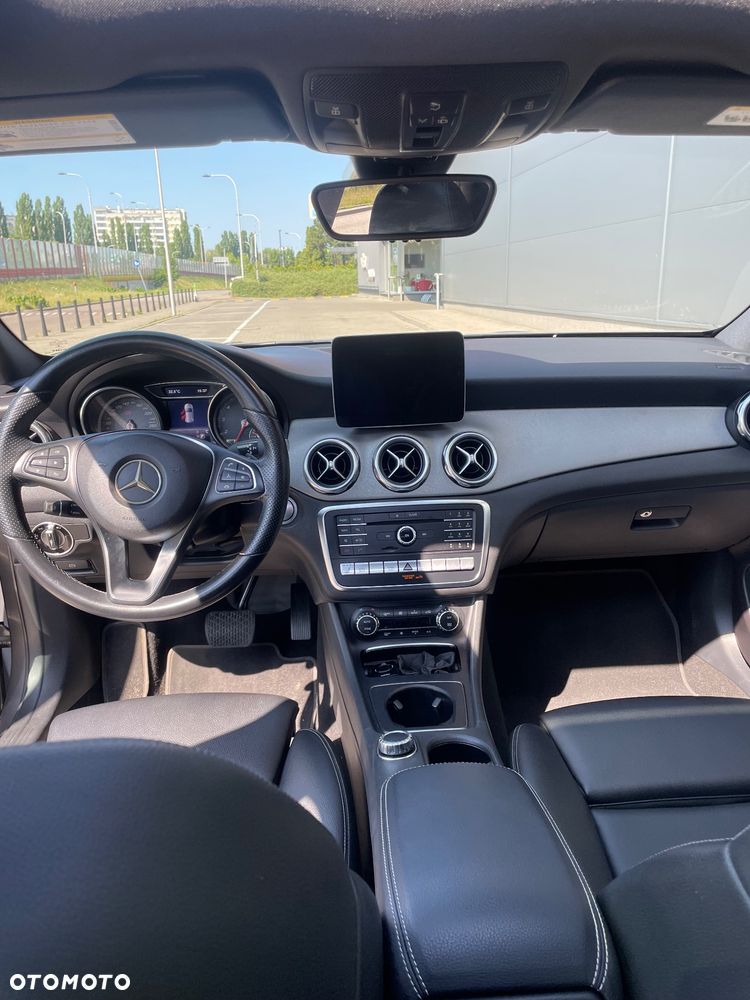 Mercedes-Benz GLA 250 4-Matic - 7
