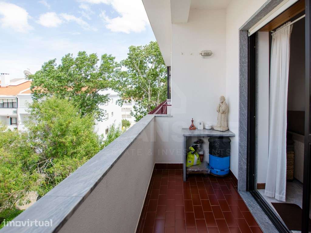 Duplex em S. Pedro do Estoril, com vista de mar - Grande imagem: 2/30