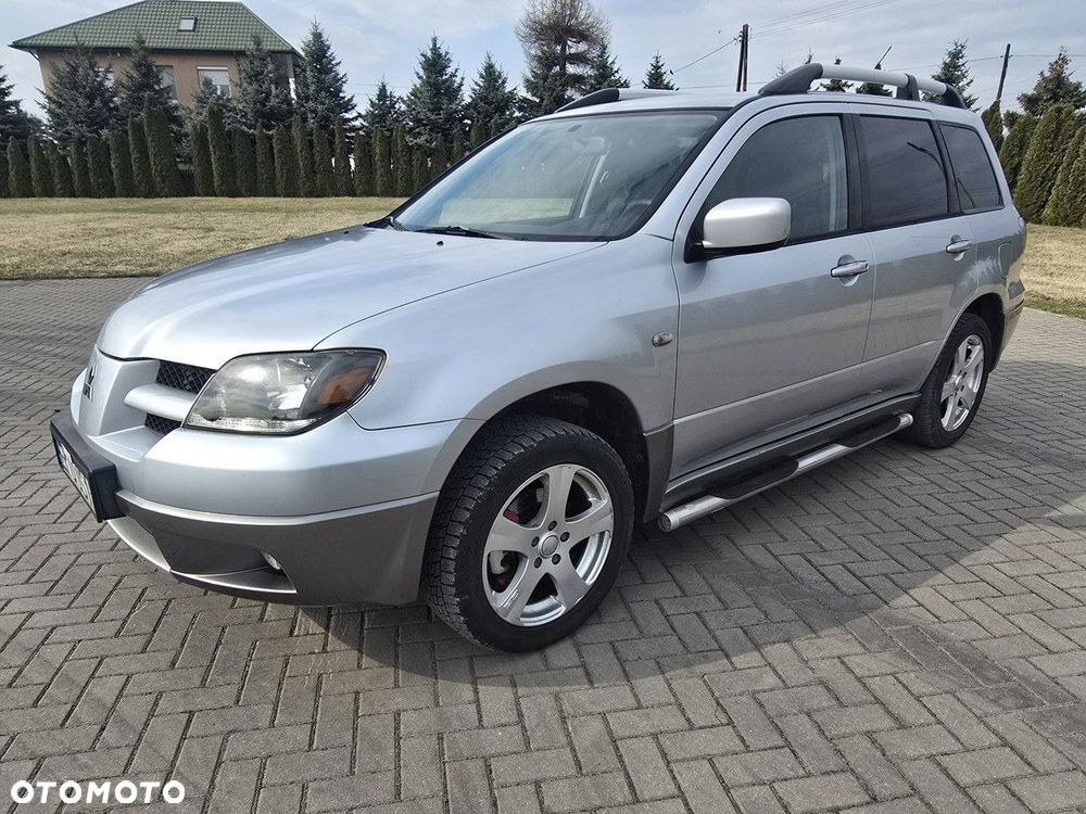 Mitsubishi Outlander - 8