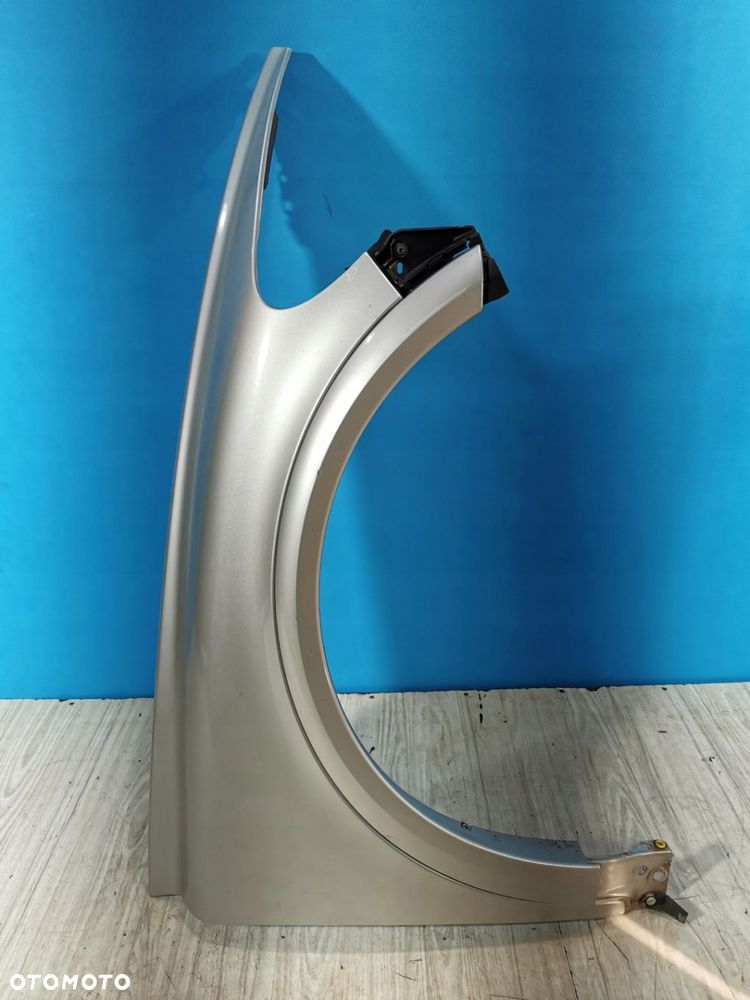 Volvo C30 błotnik przód przedni prawy listwa 426-26 - 1