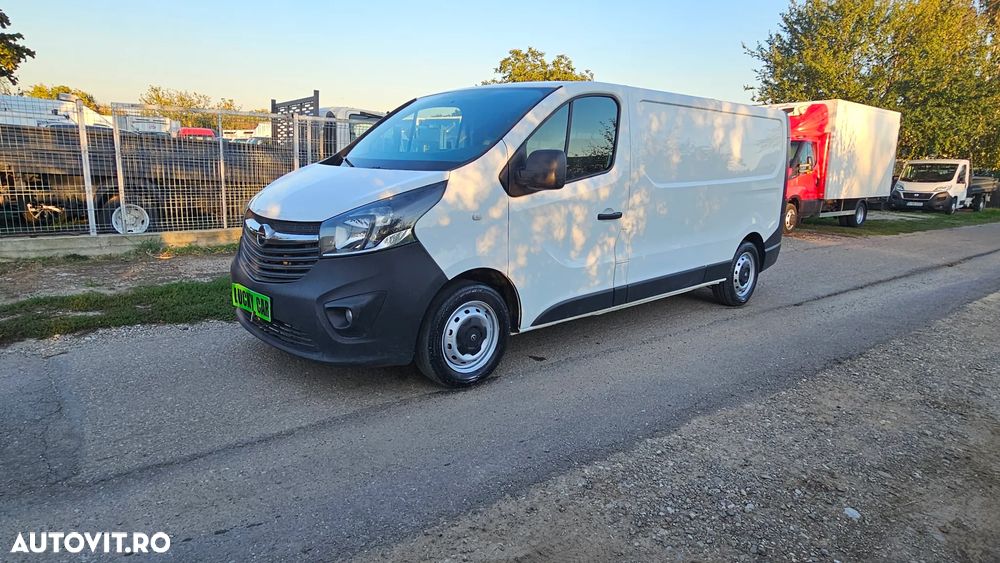 Opel Vivaro - 1